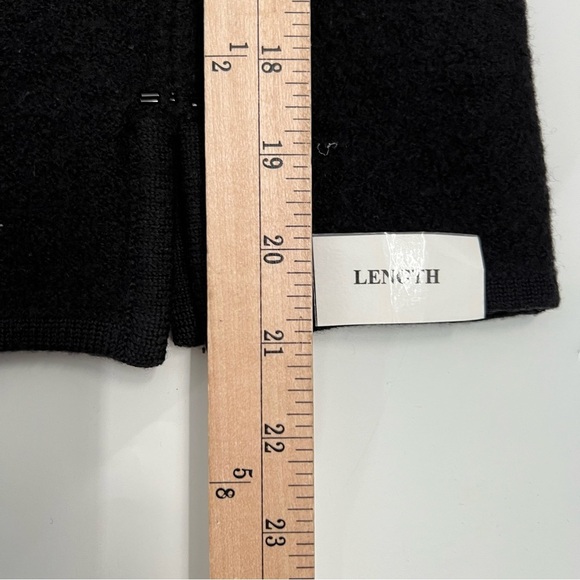 PENDLETON 100% Virgin Wool Black Beaded Cardigan Size Medium - Picture 7 of 10